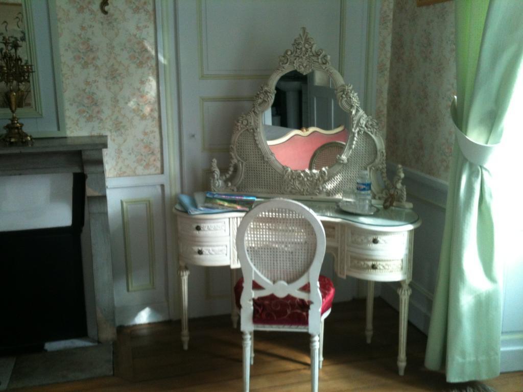 Le Chateau De Prauthoy Rom bilde
