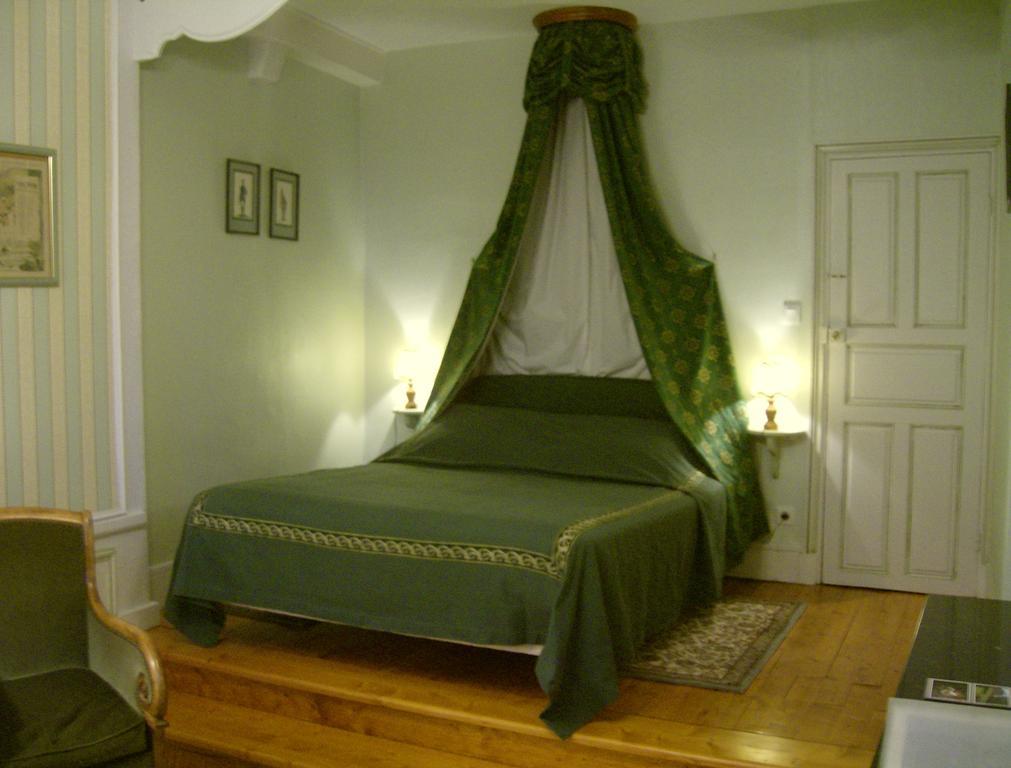 Le Chateau De Prauthoy Rom bilde