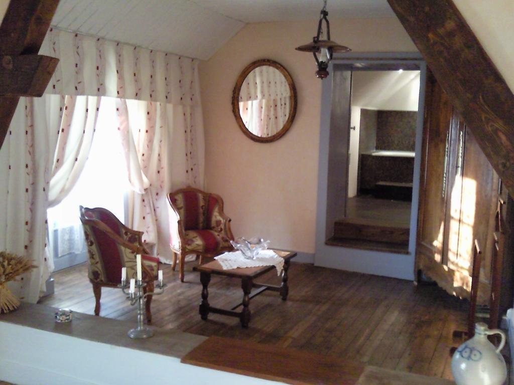 Le Chateau De Prauthoy Rom bilde